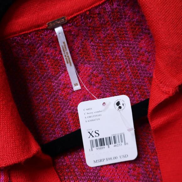 FREE PEOPLE NWT Kitt Mini Sweater Dress Red Printed Short Sleeve Women's XS - Picture 9 of 11